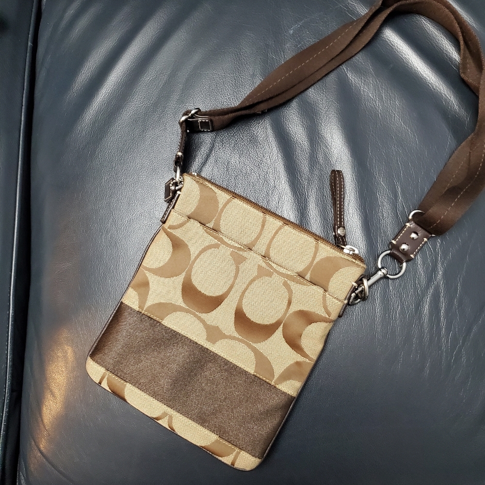 Coach Signature Stripe Swing Crossbody Pack